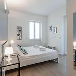 公寓 Easylife - Milano- Privata Angera 10s -
